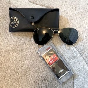 RayBan 62 mm aviator sunglasses